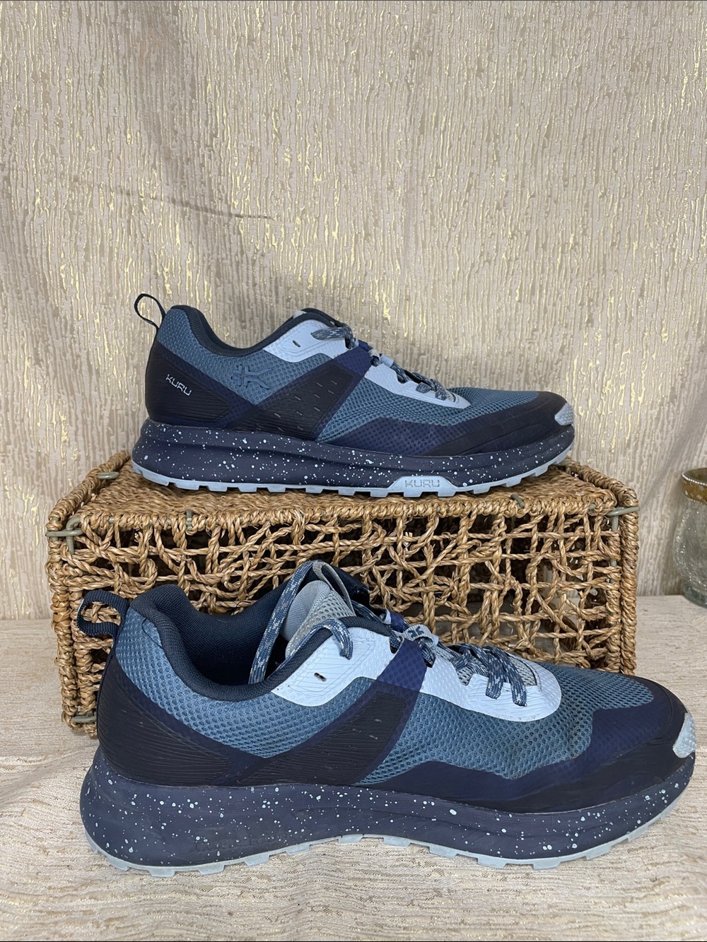 KURU Women's Sneakers in Navy and Light Blue Women’s Sz 12 MINT